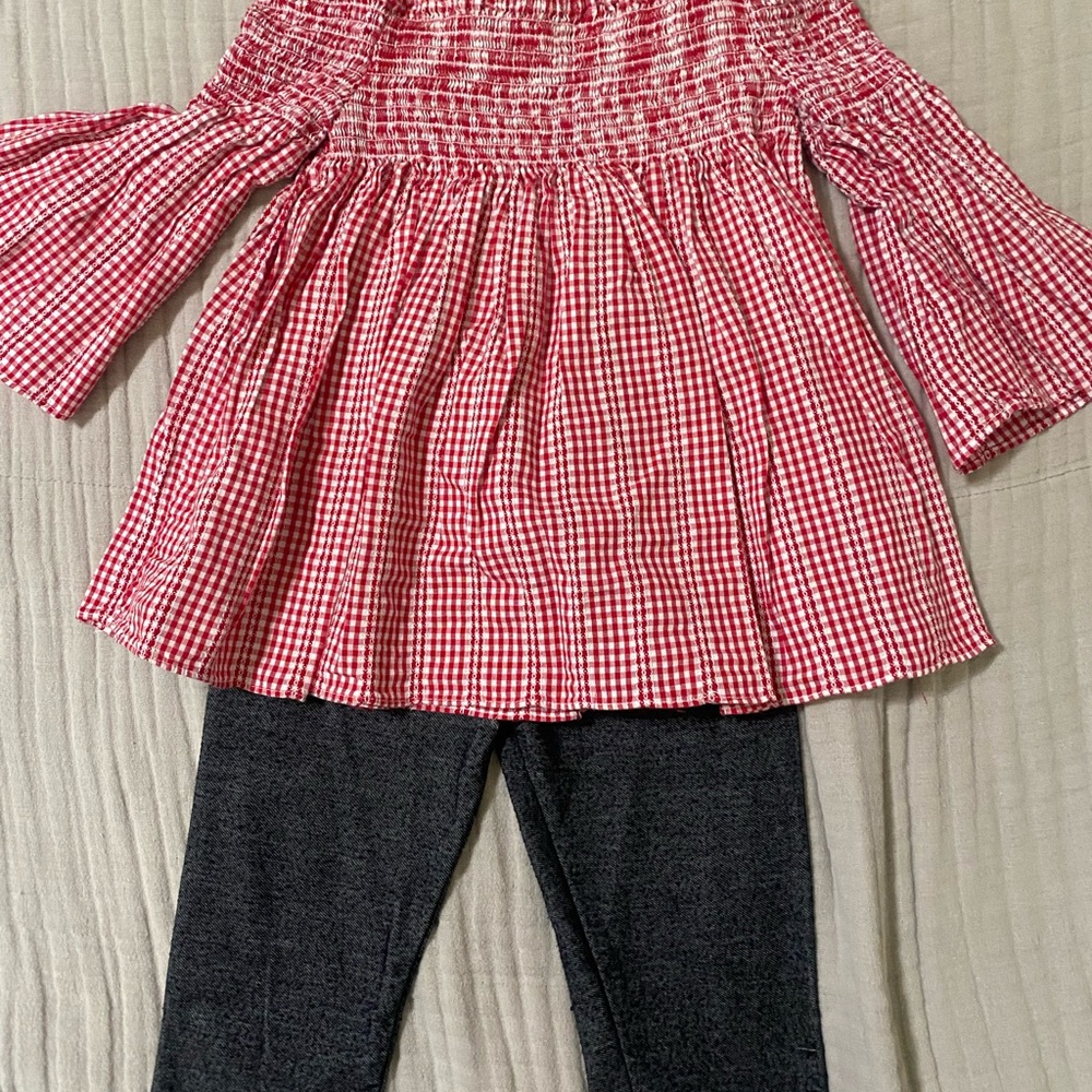 Red Gingham Off-Shoulder Top with Leggings, size 5